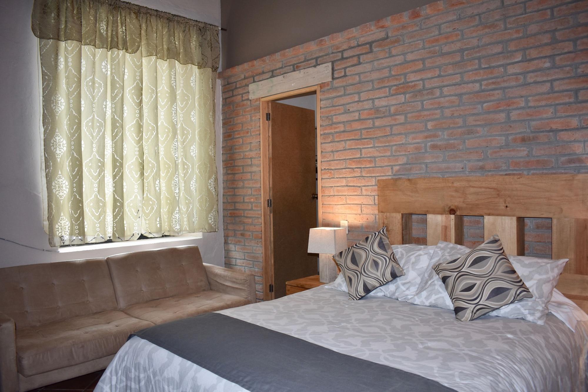 Hotel Ana Catalina And Suites Альенде Экстерьер фото