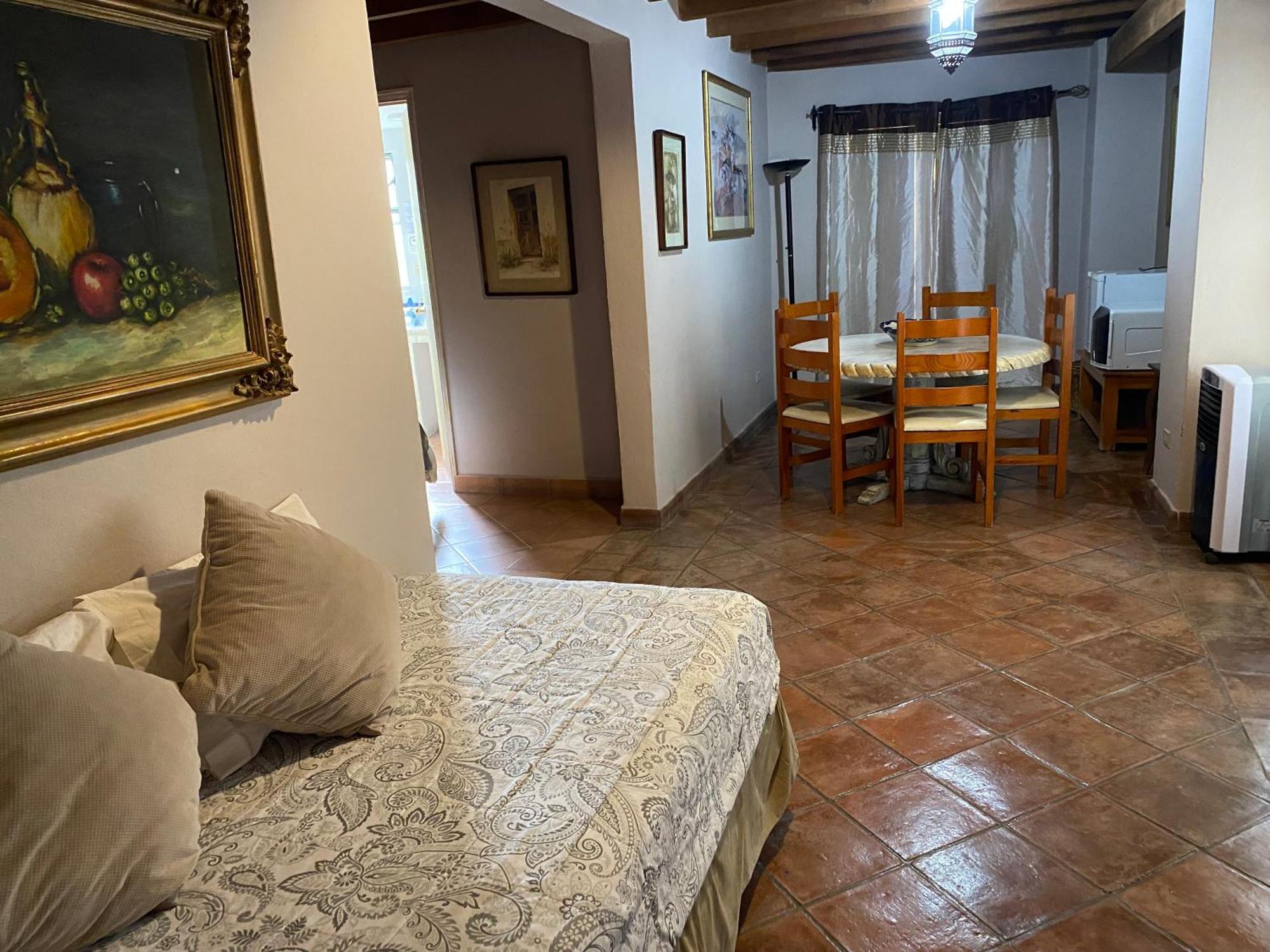 Hotel Ana Catalina And Suites Альенде Экстерьер фото